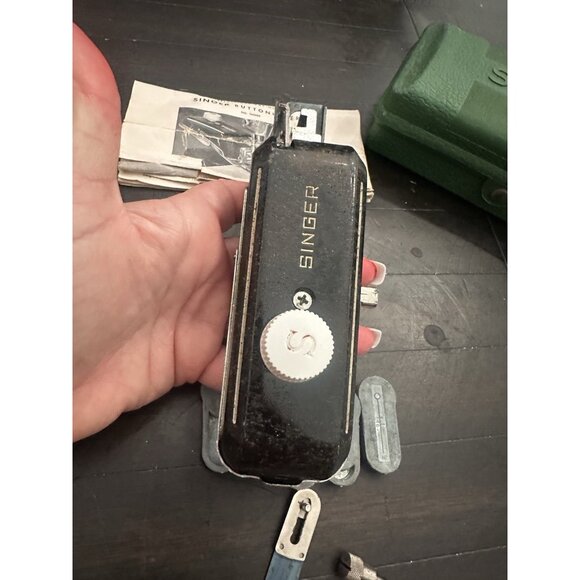 Vintage Singer Buttonholer 160506, Original Case 1948, Sewing Parts, Untested - Picture 4 of 6